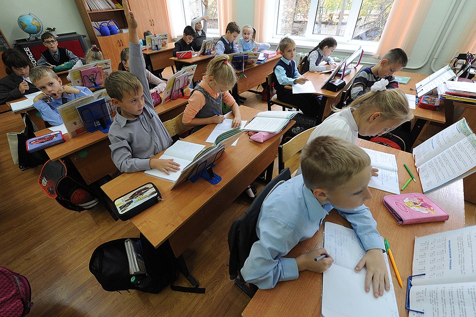 Кто уже соскучился по школе?