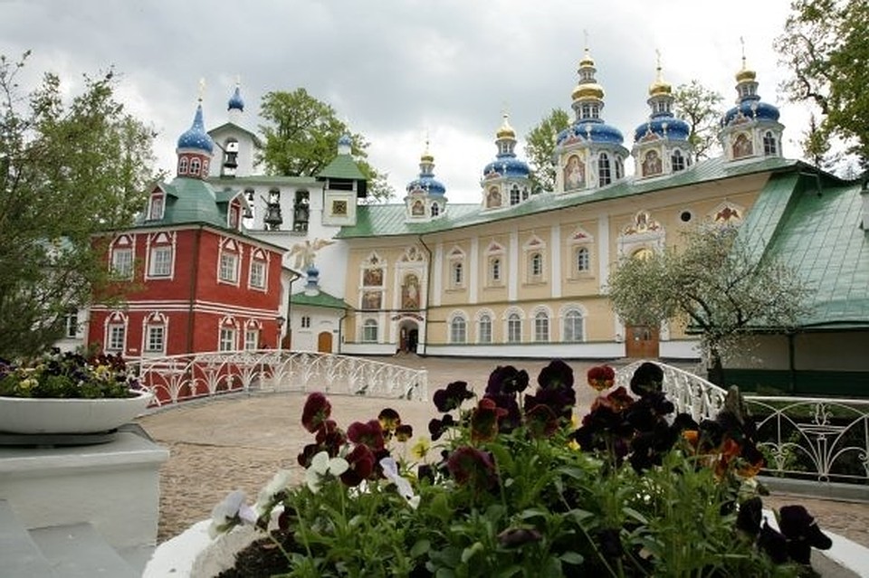 Фото: pskovo-pechersky-monastery.ru. Печоры получили статус моногорода.