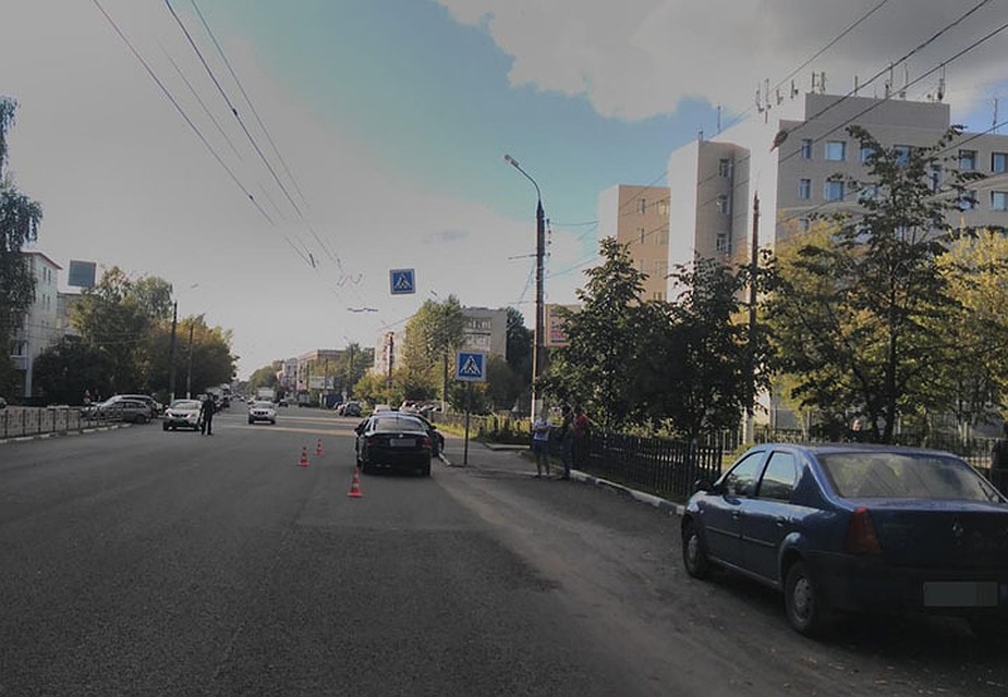 Ребенок выскочил из-за припаркованной машины Фото: пресс-служба УГИБДД России по Тверской области