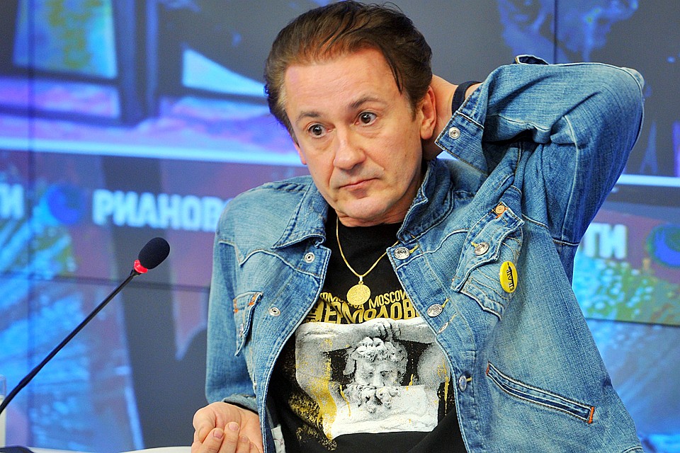 Подготовку к похоронам артистки полностью взял на себя театр и лично Олег Меньшиков