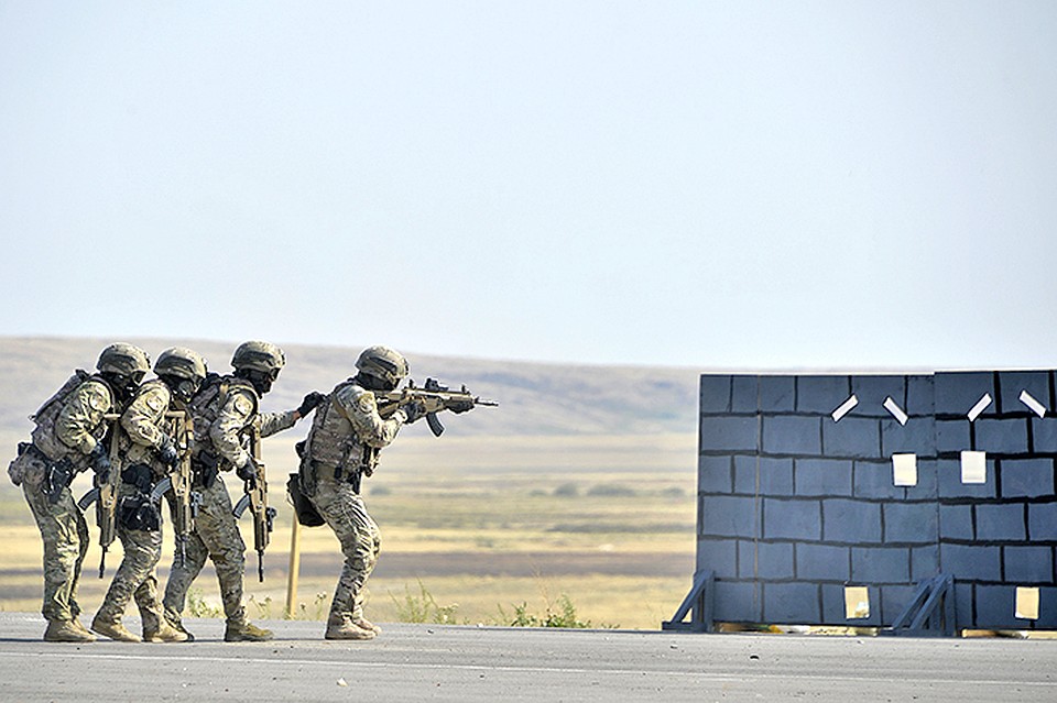Эти состязания способствуют укреплению международного военного сотрудничества, представляют военнослужащим из Казахстана и зарубежных стран прекрасную возможность продемонстрировать боевую выучку и мастерство