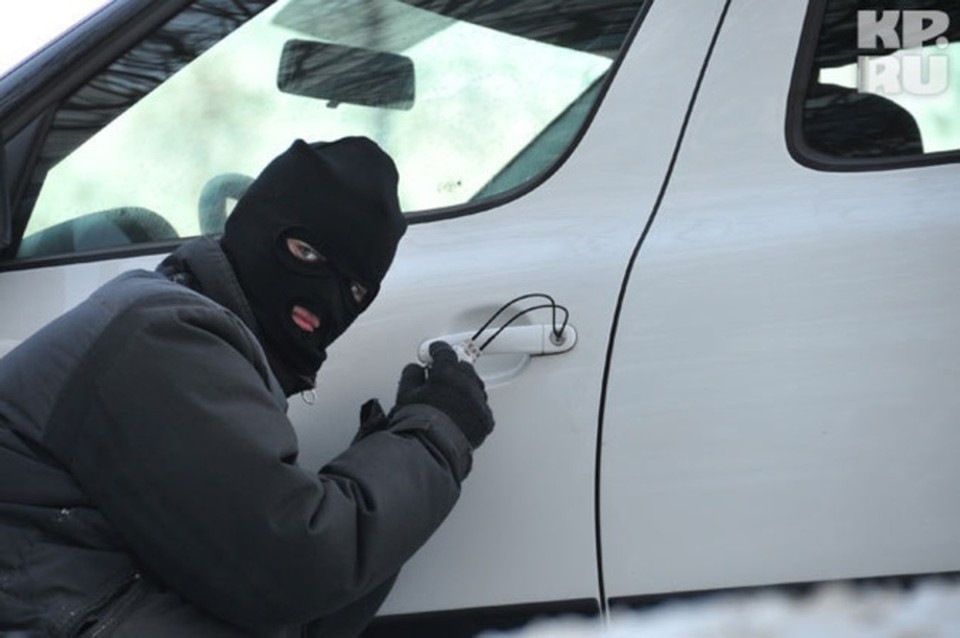 Житель Багаевского района угнал машину и отправился на ней домой