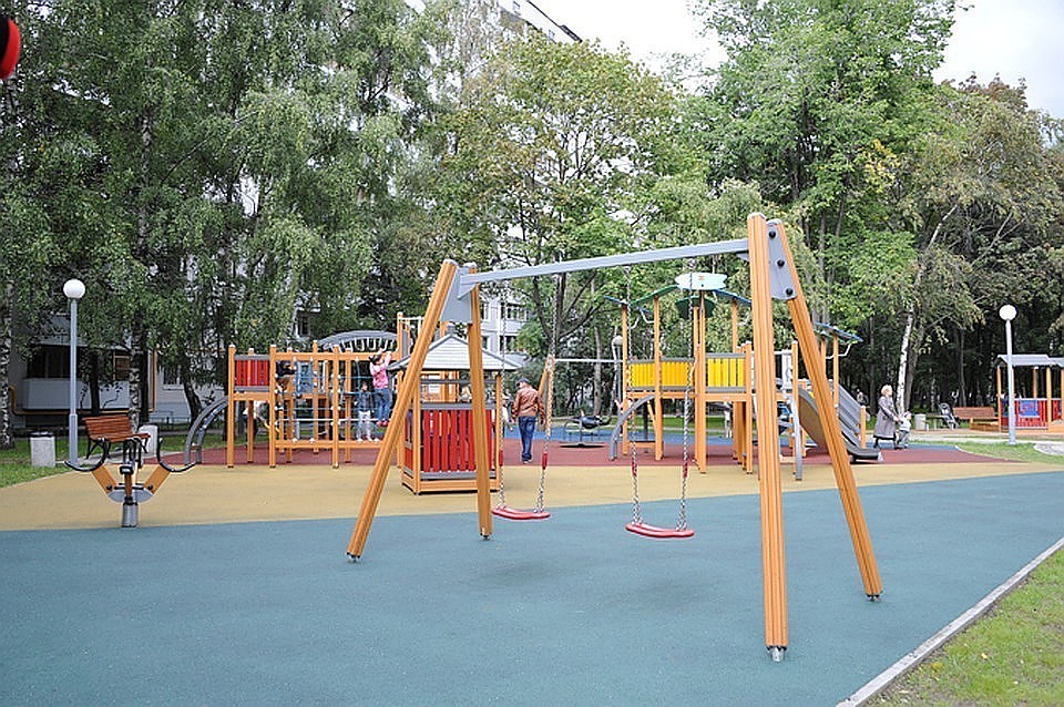 На площадке нашли нарушения законодательства при ее обустройстве и содержании.