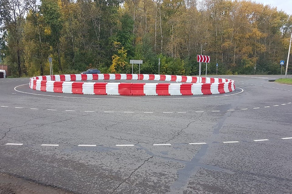 На перекрестке с улицей Павла Корчагина появилась новая разметка. Фото: Константин СИТЧИХИН