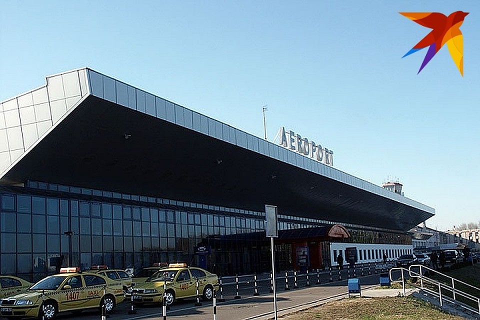 Даже в небольшой Кишиневский аэропорт лучше приезжать за 2 часа до вылета, а в праздники - еще раньше