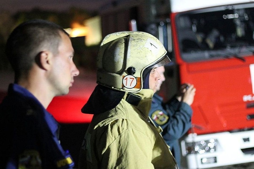 В сгоревшей квартире нашли тело пожилой женщины.