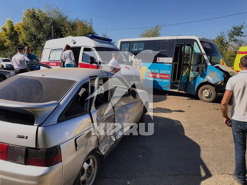 В аварии с пьяной компанией пострадали 4 человека. Фото облспаса