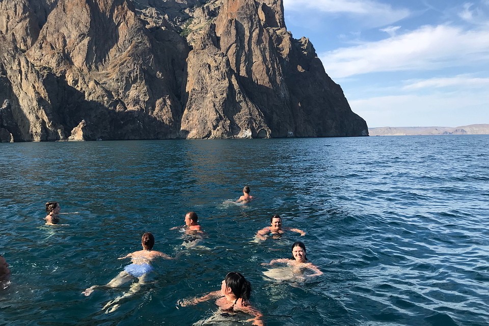 Отдых в бархатный сезон намного полезнее, чем в жару. Фото: Мария ВОРНАКОВА