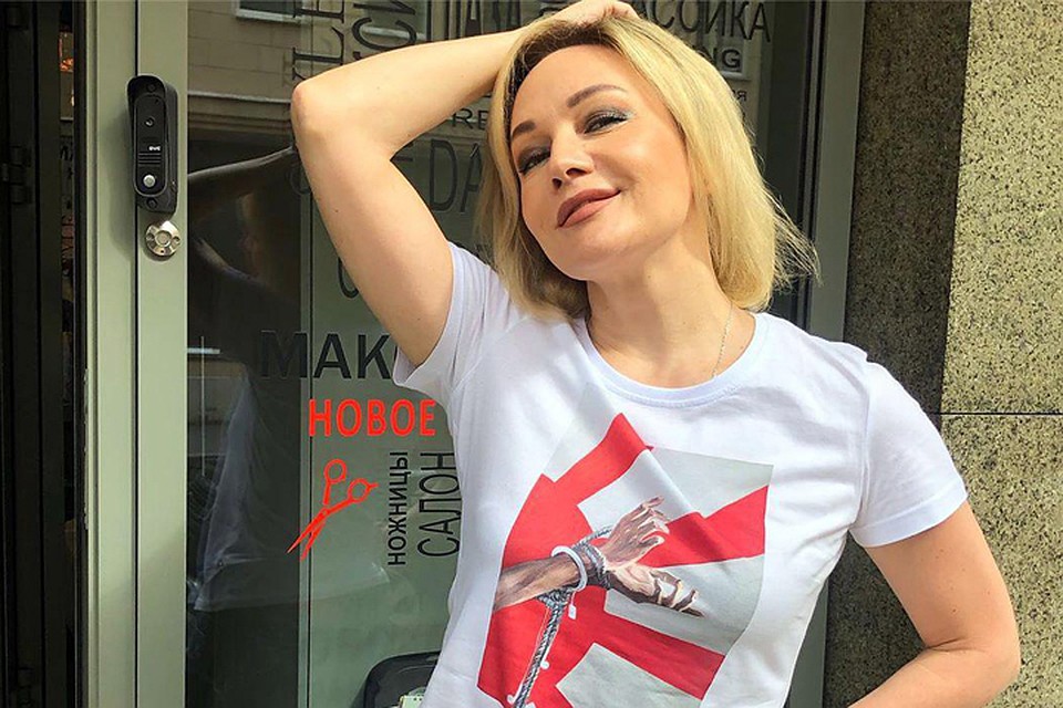 Татьяна Буланова по сей день не может разъехаться с Владиславом Радимовым