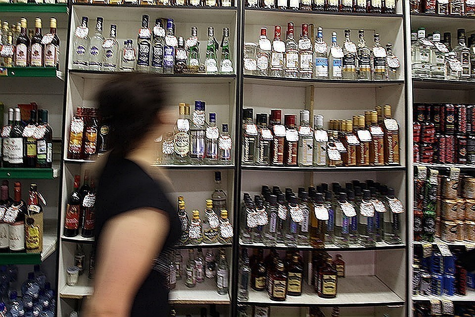 Комитет Госдумы одобрил новые ограничения на продажу спиртного