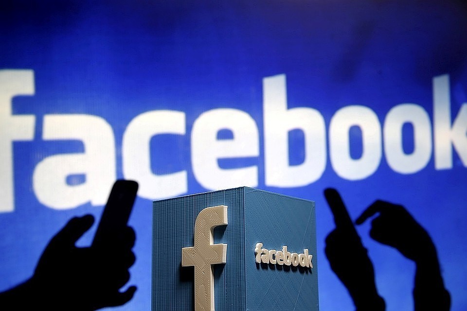 Facebook и Instagram запускают уникальный театральный проект