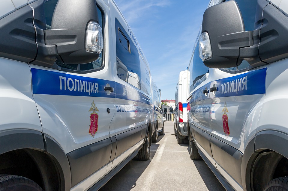 В Петербурге мужчину ограбила бывшая жена с новым любовником