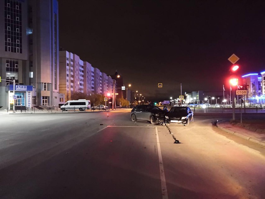 ДТП в Ноябрьске: дорогу не поделили иномарка и «Лада» Фото: Госавтоинспекция Ямала