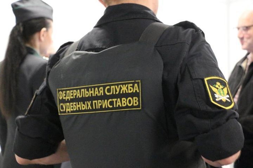 У кемеровчанки арестовали цокольный этаж здания. ФОТО: УФССП России по Кемеровской области.