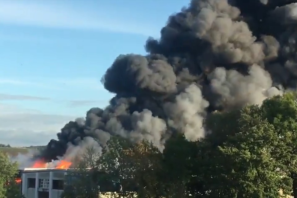 После взрыва возник пожар