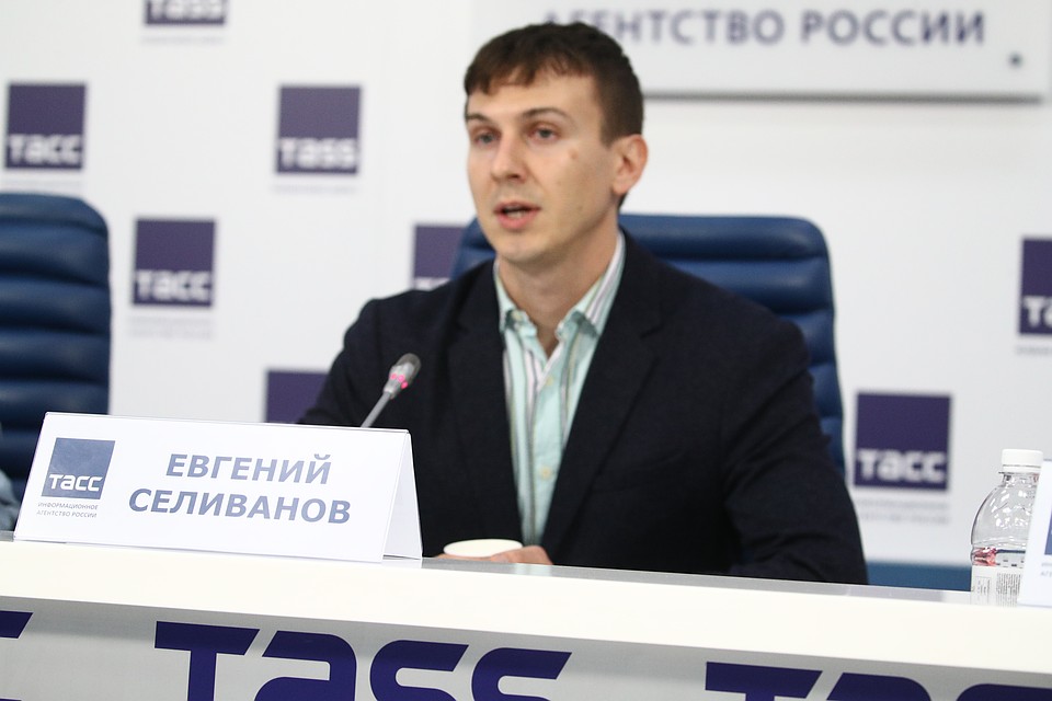 10 октября прошла пресс-конференция, посвященная объявлению шорт-листа литературной премии в области электронных и аудиокниг «Электронная буква».