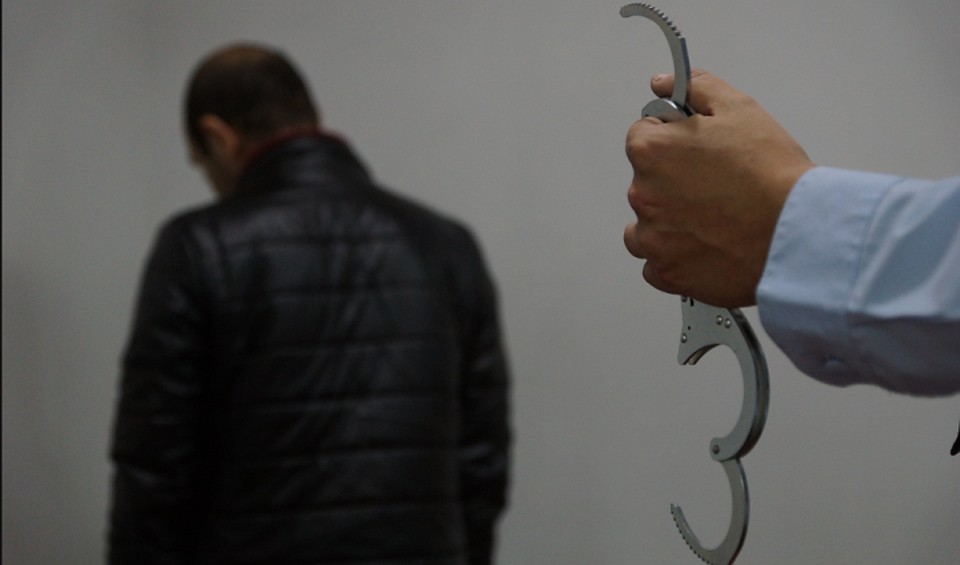 В Новокузнецке двое рецидивистов напали на прохожего