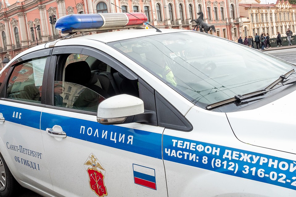 Гелендваген сбил насмерть мужчину на Шлиссельбургском проспекте в Петербурге
