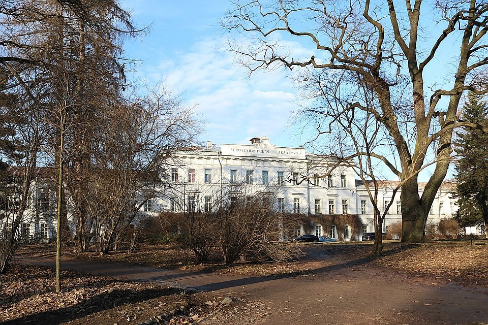 Студенты и преподаватели смогли отстоять свой университет. Фото: СПбГЛТУ