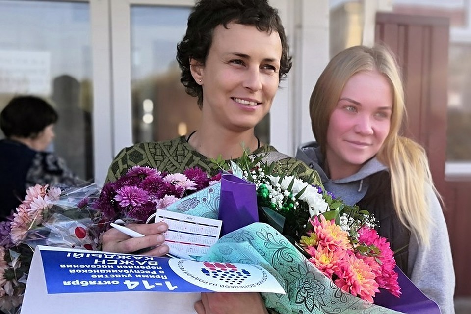 Юлия Чичерина и сама уже стала символом Донбасса, столько в ней истинно донецкого.