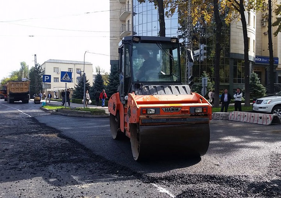 Ремонт проводится на остаток средств от проекта «Восстановление дорожного покрытия автомобильных дорог Бишкека».