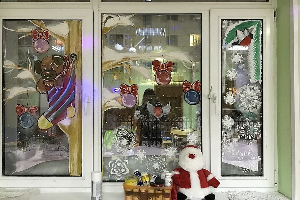 В Новом Уренгое объявили конкурс на лучшее оформление новогоднего окна Фото: newurengoy.ru