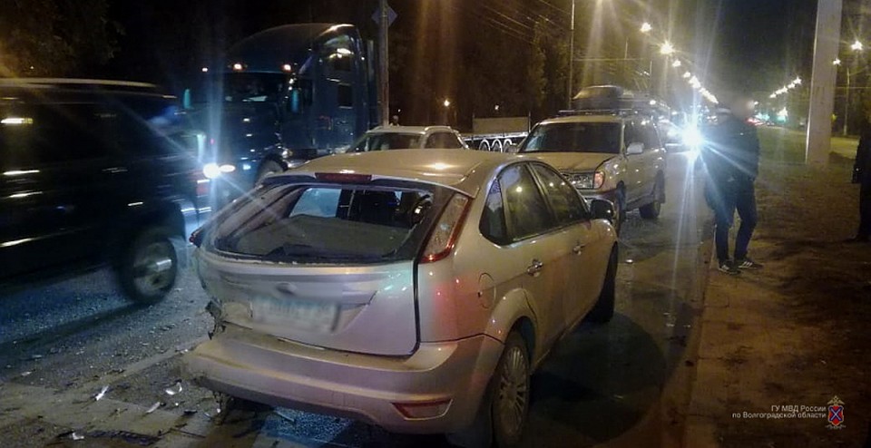 В аварии пострадала женщина-водитель.