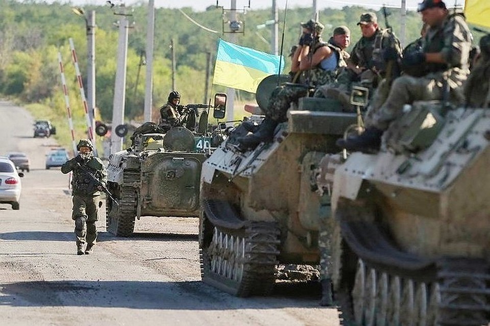 Украинские боевики оборудуют в Донбассе новые пулеметные точки и стягивают военную технику. Фото: Новостное агентство Харькова
