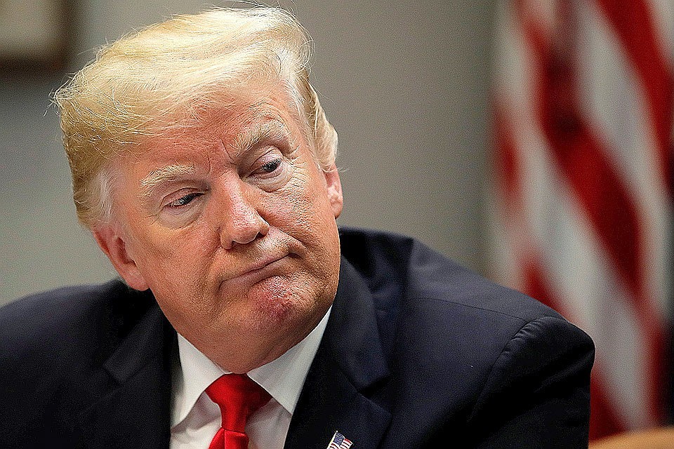 Демократы намерены обвинить Трампа в "злоупотреблении властью" по украинскому делу