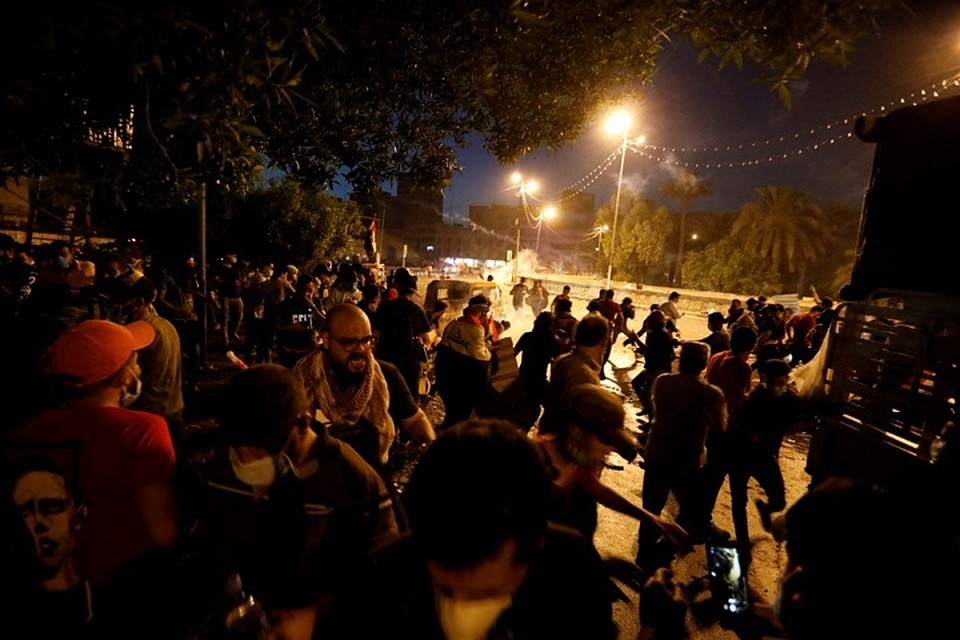 За два дня протестов в Ираке погибли более 60 человек, около 2,6 тысяч пострадали