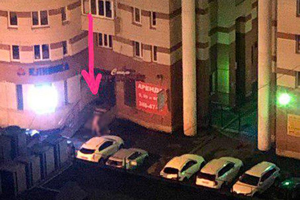 Мужчина разбудил жителей домов на Комендантском проспекте. Фото: группа "ДТП и ЧП" "ВКонтакте".