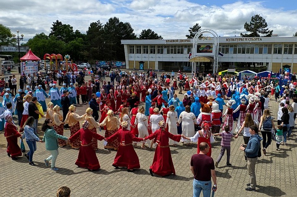 Хабаровск закружится в «Хороводе дружбы» и проведет «Ночь в храме»