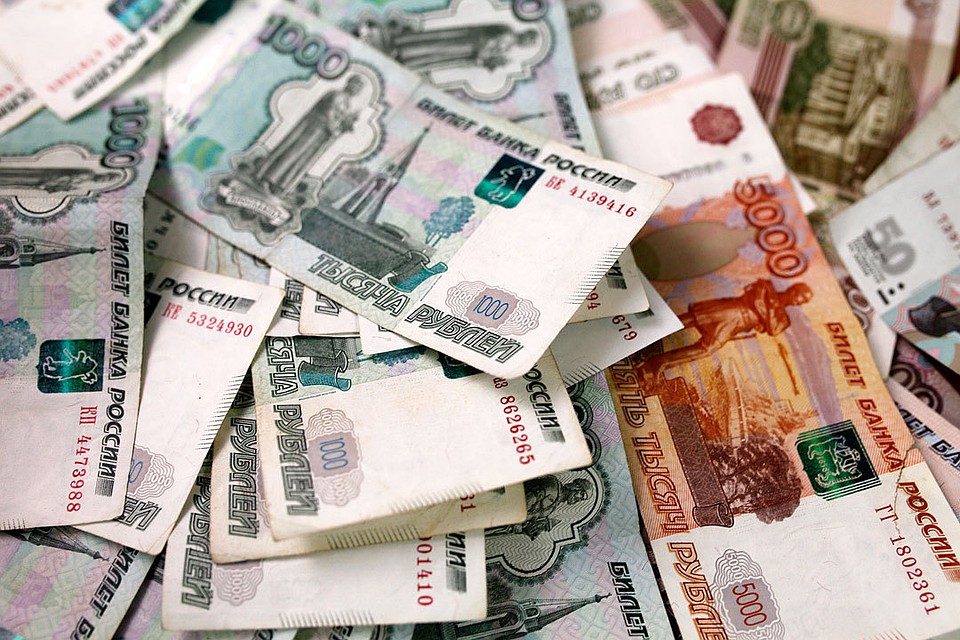 жительница Владикавказа брала кредит, занимала у знакомых, в итоге перевела мошенникам почти два миллиона рублей
