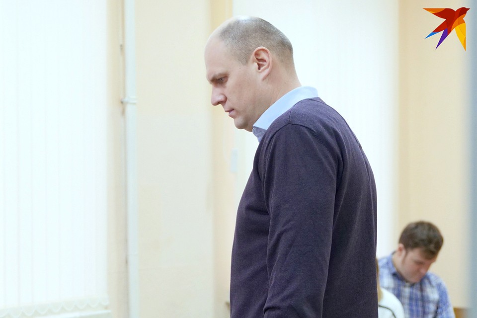 В суде начали рассматривать дело в отношении бывшего сотрудника СК Андрея Качура.