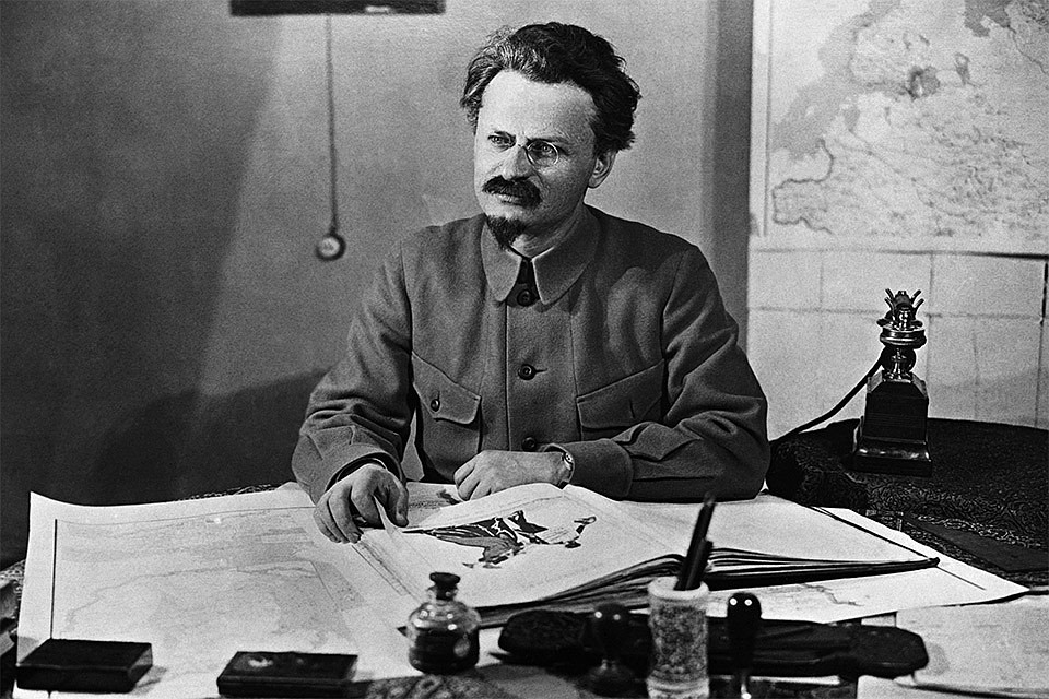 Лев Троцкий.