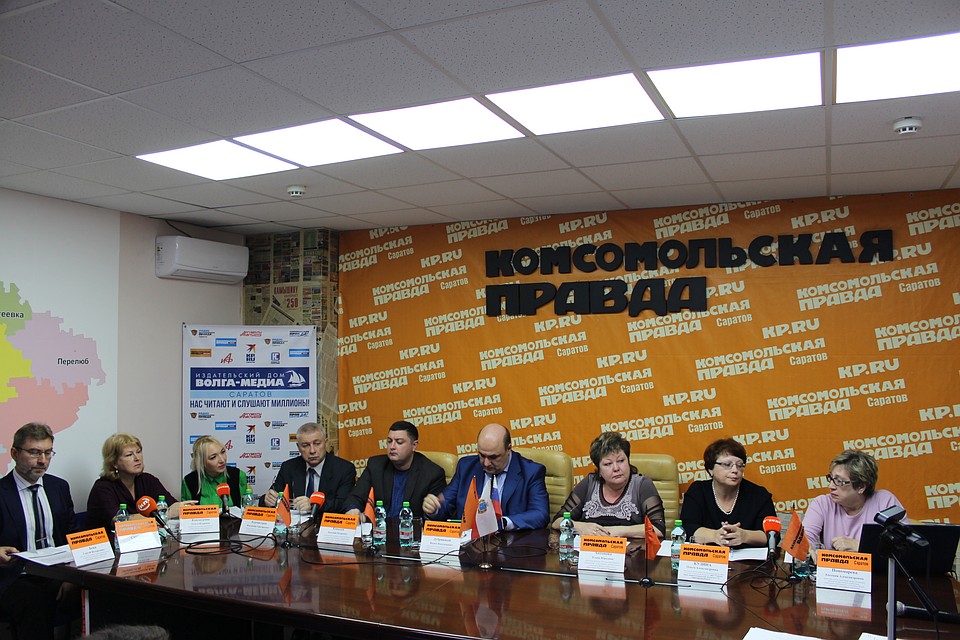 В Саратове обсудили поддержку пострадавших от несчастных случаев на производстве с помощью Фонда соцстраха
