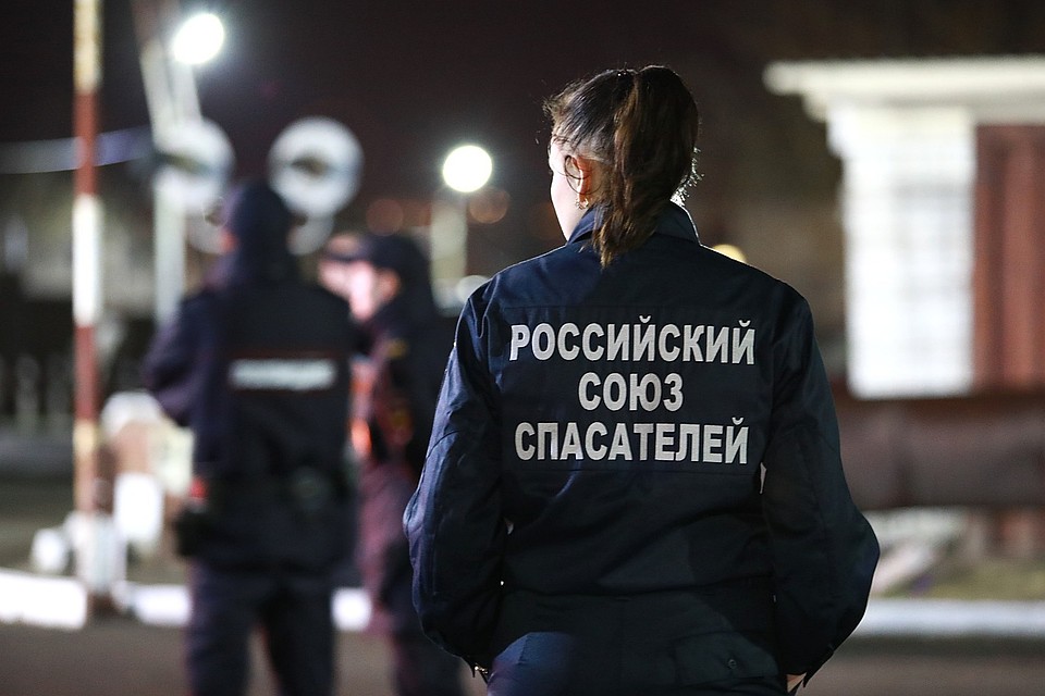 Спасатели осмотрели берег и акваторию Енисея