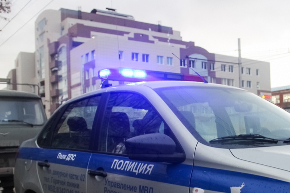Сотрудники полиции проводят проверку обстоятельств аварий.