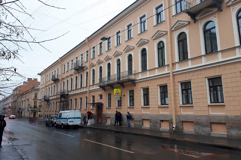 Кадры с места расправы над студенткой СПбГУ.