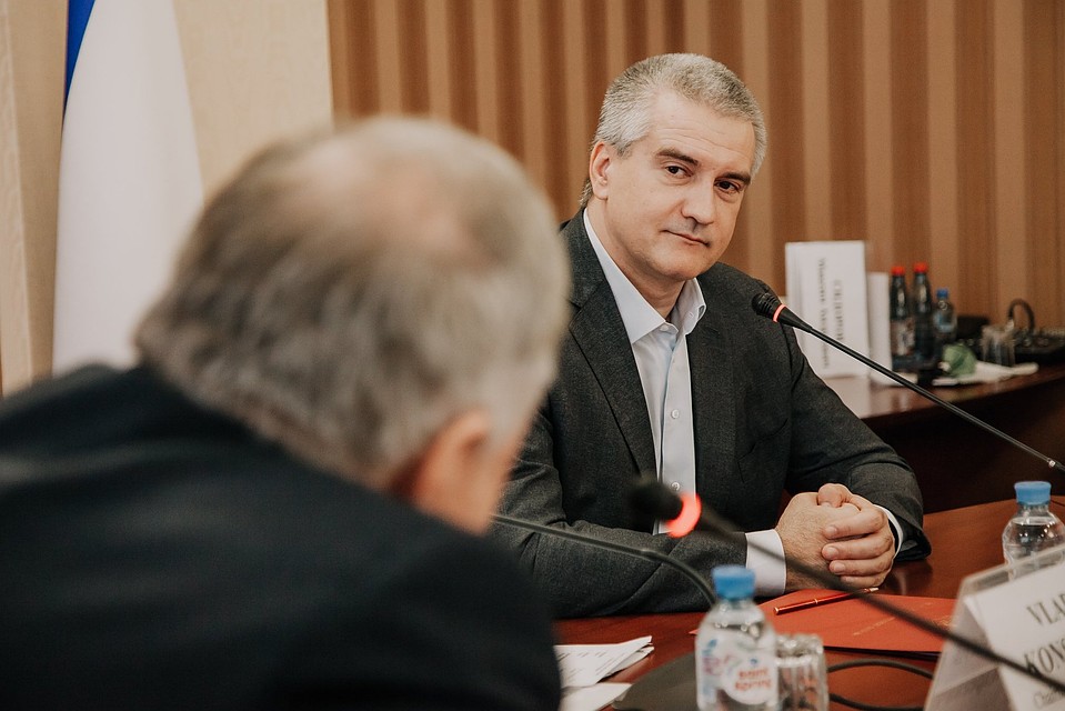 Сергей Аксенов встретился с иностранными журналистами. Фото: пресс-служба Главы РК