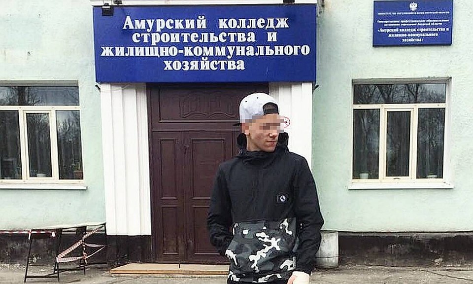 Студент зашел в аудиторию с охотничьим ружьем и выстрелил в упор.