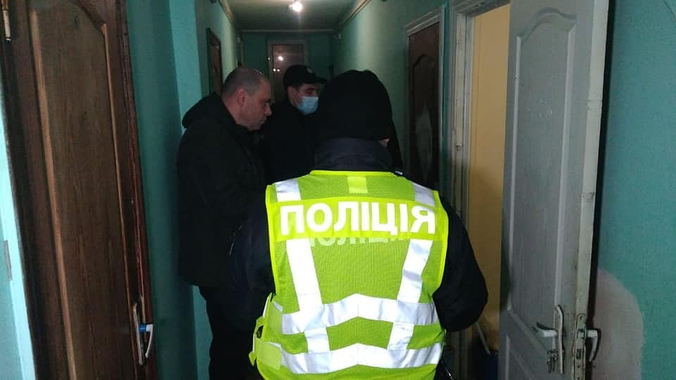 В Киеве два человека погибли при взрыве в общежитии