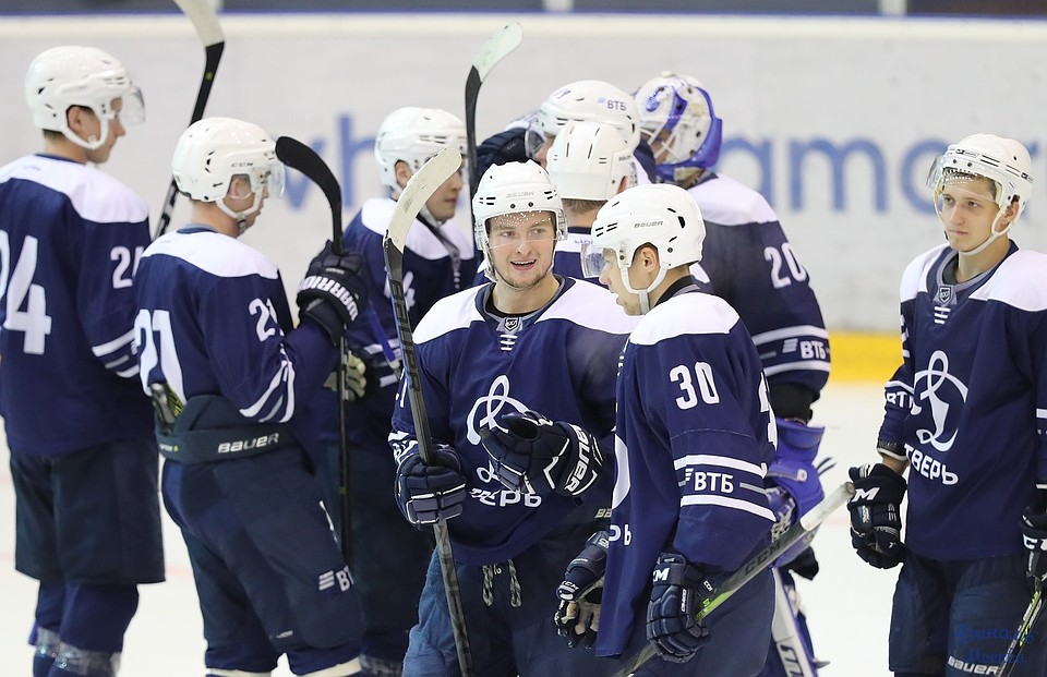 Тверское "Динамо" начинает домашнюю серию игр против Петербурга Фото: vhl.dynamo.ru
