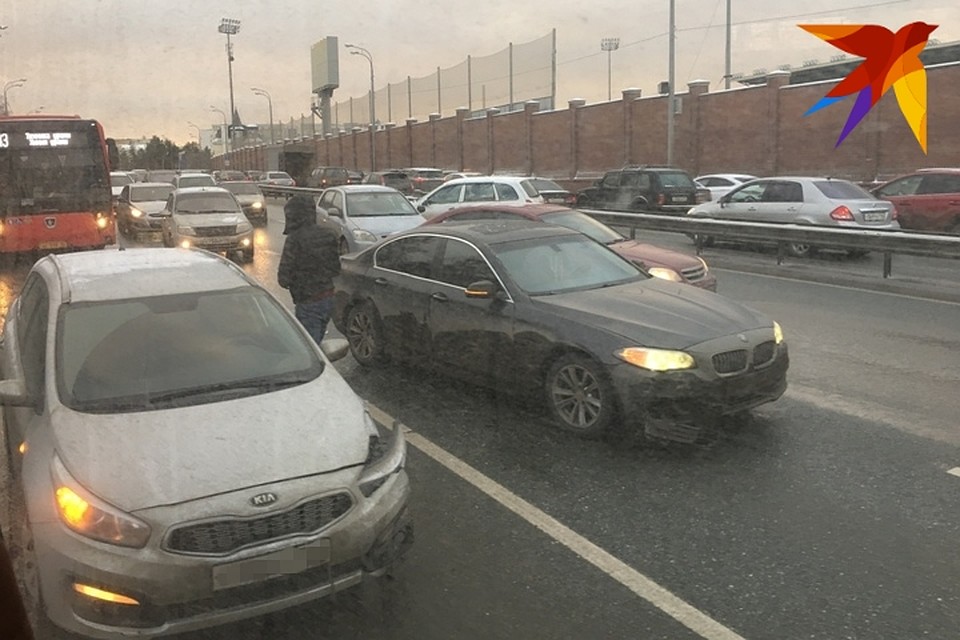 ДТП произошло на въезде на мост Миллениум.