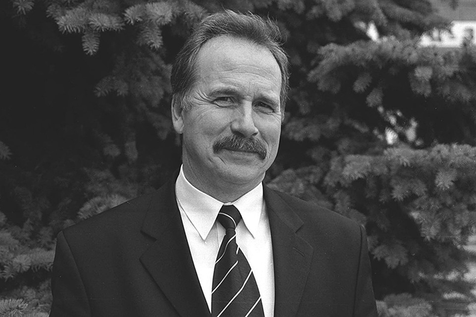 Степан Николаевич умер на 73-м году жизни.