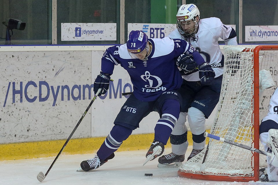Тверское "Динамо" одержало победу над лидером ВХЛ "Динамо" Спб Фото: vhl.dynamo.ru