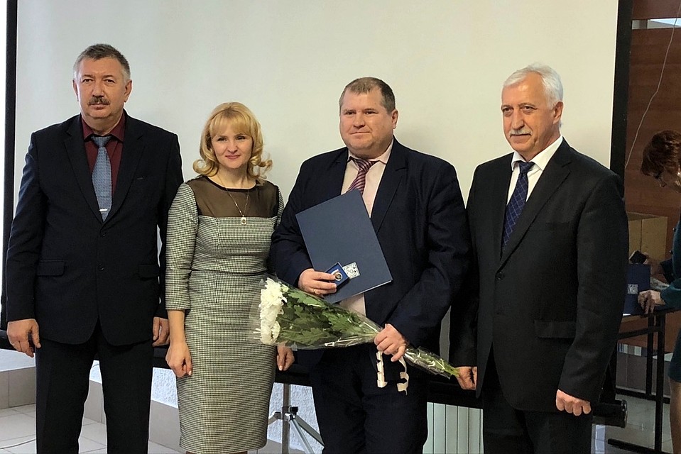 Бензин «Евро 6» завоевал сразу три награды на конкурсе «100 лучших товаров России».