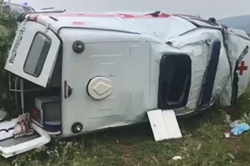 Водителя скорой, из-за которого погибла беременная женщина, будут судить в Иркутской области
