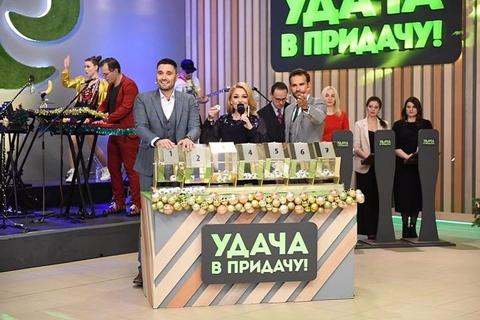 Главного победителя помогла определить певица Анастасия Тиханович.