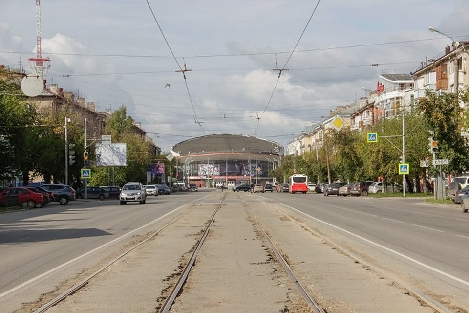В центре площади может появится специальная полоса для трамваев
